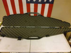 lot 42 image: Plastic gun case