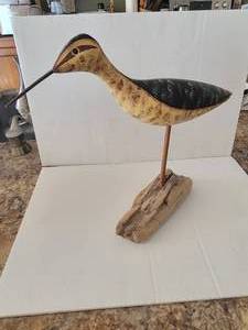 lot 7 image: Hand Carved (Very Nicely Done)    Yellow Legs