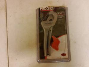 lot 109 image: Plumbing tools