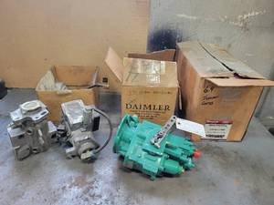 lot 137 image: (8) Ford 6.4L Injector Cores, DP200 Injector Pump Core, Cummins and Stanadyne Injector Pump Cores