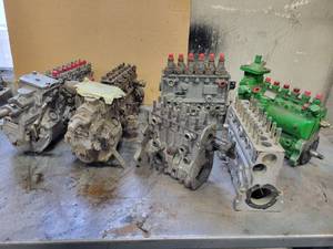 lot 148 image: (4) Bosch Diesel Injection Pumps  (2) Bosch Cases