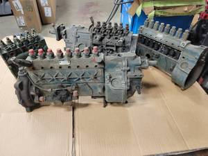 lot 167 image: (4) Bosch Diesel Injection Pumps