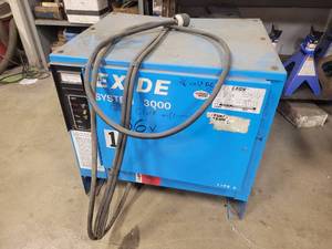 lot 3 image: EXIDE 36-Volt Battery Charger - Model TI14230