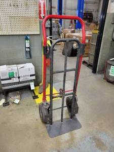 lot 52 image: Converting 2-Wheel Pneumatic Tire Dolly