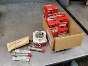 lot 107 image: MURPHY Model L150 Swichgage, Adapters and Parts