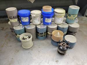 lot 123 image: Large Lot of Head & Rotor Assemblies