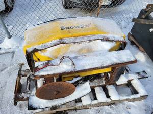 lot 15 image: SnowEx Rear Mount Spreader - Overall Approx. 61 x 38 x 21