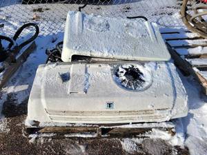 lot 18 image: Thermo-King Model V300 Refrigeration Unit