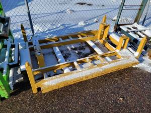 lot 23 image: Engine Stand - Marked 5019532-A780 - Approx. 72 x 50 x 19