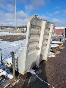 lot 25 image: STURDY-LITE Aluminum Heavy Truck Headache Rack - Approx. 86 Wide x 70 Tall x 40 Deep