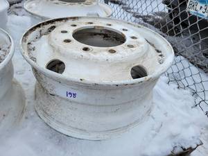 lot 261 image: Steel Rim - Maxion 22.5 X 9. 10 Hole. Hub-Pilot Mount