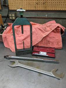 lot 295 image: Kwik Chek Hole Gauge Model No. 20, Craftsman 12 Drive Breaker Bar, 1-12 Bonney Wrench and More