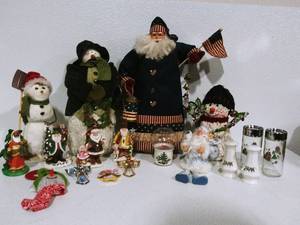 lot 17 image: Assorted Snowman, Santa Decor, Salt & Pepper Shakers and More