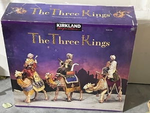 lot 43 image: Kirkland Signature The Three Kings