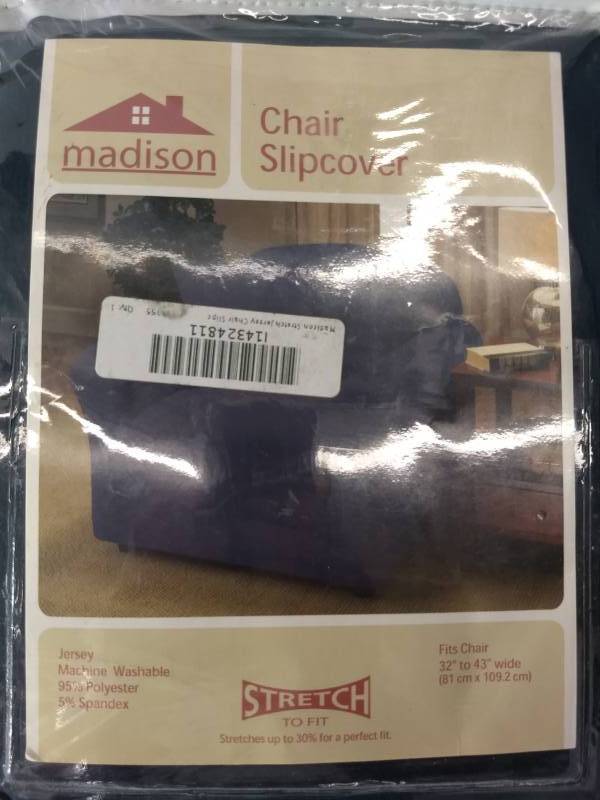 lot 23 image: Brand New Chair Slipcover and Metro Parlor Sheer Curtain  Review Pictures