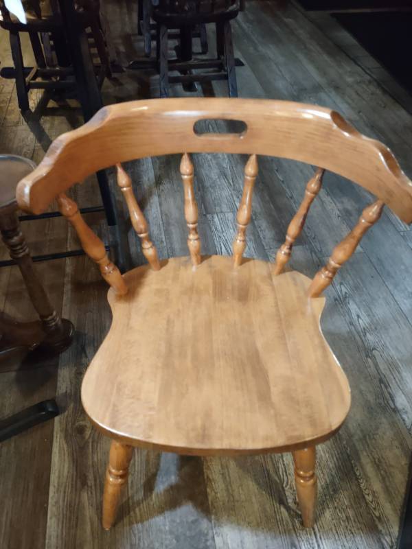 lot 8 image: 2 - DREXEL HERITAGE Solid Hard Rock Maple Colonial Style Dining Side  Pub Chairs