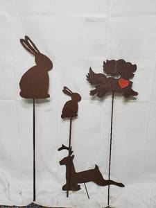 Decorative Sheet Metal Yard Art