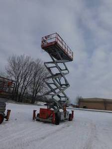lot 5 image: 2008 Skyjack SJ9250 Rough Terrain Scissor Lift
