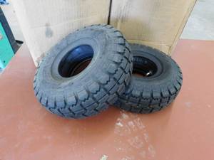lot 40 image: 12 - Pneumatic Tires with Tubes - 4.10  3.50-4