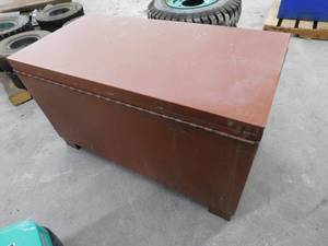 lot 42 image: Delta Job Box - 48 x 24 (h) x 24 (d)