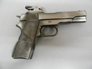 lot 8 image: VINTAGE COLT GOVERNMENT HANDGUN LIGHTER - WORKS - GREAT PIECE - APPROX 7 By 5 - SEE PICTURES
