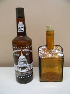 lot 28 image: Vintage E.C. Boozs Old Cabin Whiskey  Amber Glass Decanter Bottle and Cork - Vintage 1953 Presidential Inauguration Souvenir Whiskey Bottle Mr Boston - Ike - COOL SET - SEE PICTURES