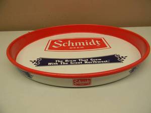 lot 40 image: Vintage SCHMIDT BEER METAL SERVING TRAY 12 THE BREW THAT GREW WITH THE GREAT NORTHWEST - GREAT PIECE - SEE PICTURES