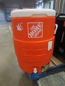 lot 382 image: IGLOO 10 Gallon Seat Top Beverage Jug Cooler (USED, NEEDS A GOOD CLEANING)