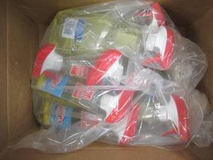 lot 28 image: Case of 7 Bottles of Windex - SOLD AS IS