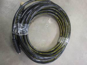 lot 465 image: DEWALT 38 in. x 50 ft ReplacementExtension Hose for Cold Water 5000 PSI Pressure Washers
