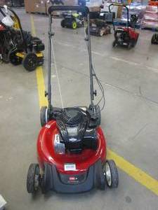 lot 483 image: Toro Recycler 21 in. Briggs and Stratton Low Wheel RWD Gas Walk Behind Self Propelled Lawn Mower (MISSING AIR FILTER, AIR FILTER COVER & BAGGER)