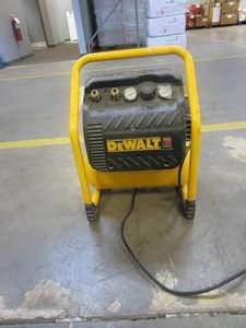 lot 489 image: DEWALT 2.5 Gal. Portable Electric Heavy Duty 200 PSI Quiet Air Compressor (DOES NOT START, FOR PARTS ONLY)