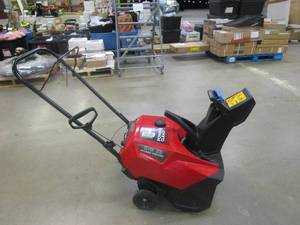 lot 494 image: Toro Power Clear 518 ZE 18 in. Self-Propelled Single-Stage Gas Snow Blower (AUGER WIRE NEEDS TO BE REATTACHED, STARTS)