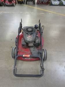 lot 495 image: Toro Recycler 22 in. Briggs And Stratton Personal Pace Rear Wheel Drive Walk Behind Gas Self Propelled Lawn Mower  (FOR PARTS ONLY)