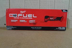 lot 5 image: Milwaukee M18 Fuel Oscillating Multi-Tool -Tool Only