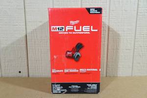 lot 10 image: Milwaukee M12 Fuel 3 Compact Cut Off Tool -Tool Only