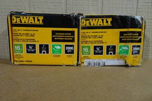 lot 27 image: 2 Packs DeWalt 16 GA, S2 1 Crown Staples -2000 Each