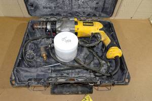 lot 40 image: DeWalt DWD520 12 VSR Hammer Drill