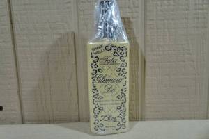 lot 70 image: Tyler Candle Company Glamour Do Toilet Spray -Diva Scent