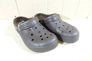lot 97 image: Lined Crocs -Brown Mens Size 11