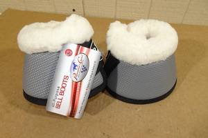 lot 121 image: Professionals Choice All-Purpose Bell Boots -Size Small