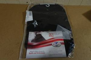 lot 122 image: Professionals Choice Non-Slip Pad