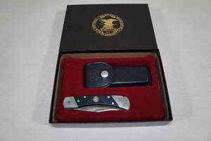 lot 134 image: Schrade National Rifle Association Special Limited Edition Pocket Knife - 1993
