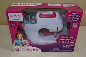 lot 159 image: Singer Chainstitch Toy Sewing Machine