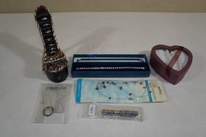 lot 162 image: Assorted Costume Jewelry -Necklaces, Bracelet, Rings with Display