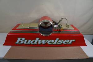 lot 201 image: Budweiser Pool Table Light - Dated 1999 -Works
