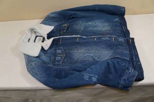 lot 236 image: Ashley Vintage Charm Jean Jacket with Wool Collar-Medium