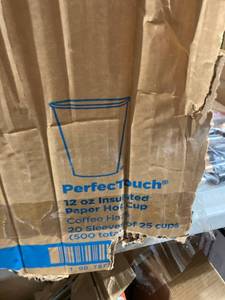 Dixie PerfecTouch Cups and Lids