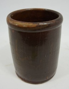Brown Salt-Glazed 7 Ribbed Crock