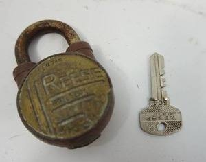 Antique Reese Protex No. 745 Padlock with working Key